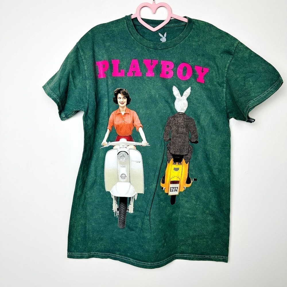 Playboy NWOT Unisex Green Graphic Crew Neck Short Sleeve Casual T-Shirt Medium